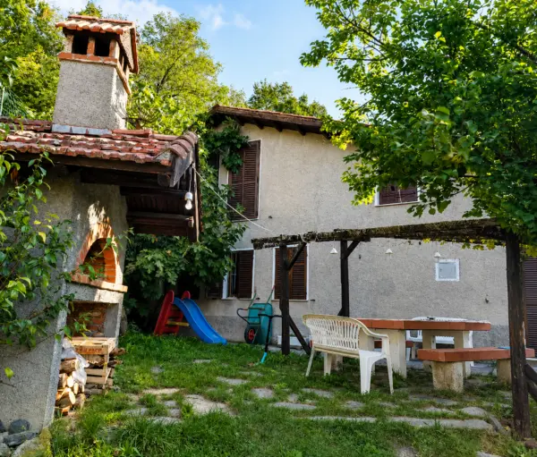 Villa Bifamiliare via Cicone 5, Tiglieto