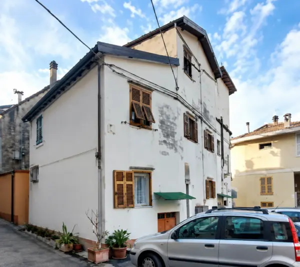 Appartamento 10, Ventimiglia