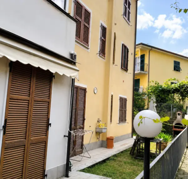 Quadrilocale via Genova 488/d, La Spezia