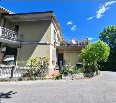 Appartamento via Montelungo 2, Genova