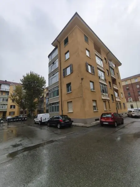 Appartamento via Giacomo Dina 52, Torino