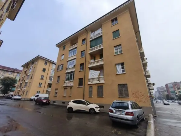 Appartamento via Giacomo Dina 52, Torino