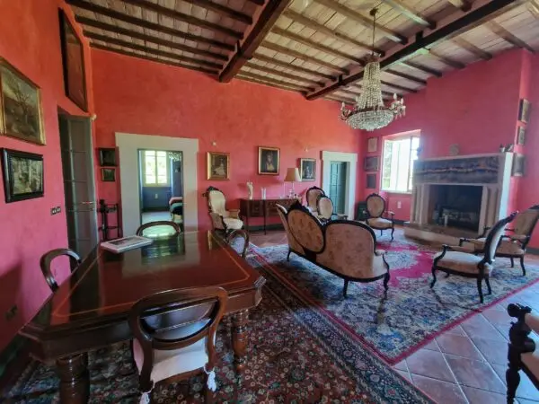 Villa strada Di Collevaglione, Narni