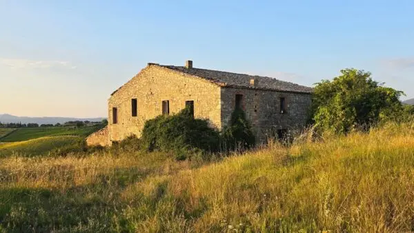 Casale strada Provinciale 92, Baschi