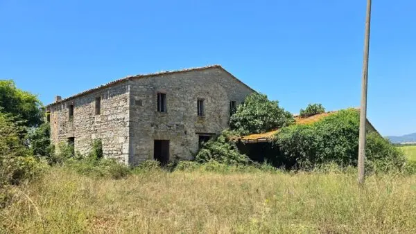Casale strada Provinciale 92, Baschi