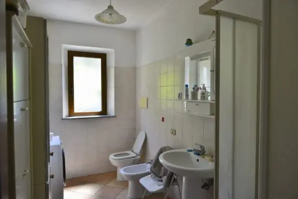 Villa via Vocabolo Copio, Baschi