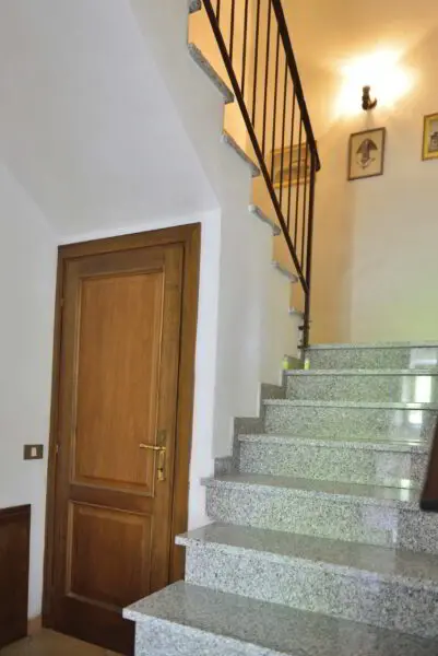 Villa via Vocabolo Copio, Baschi