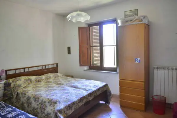 Villa via Vocabolo Copio, Baschi