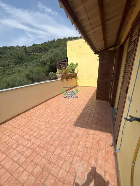 Trilocale strada Della Colla 56, Andora