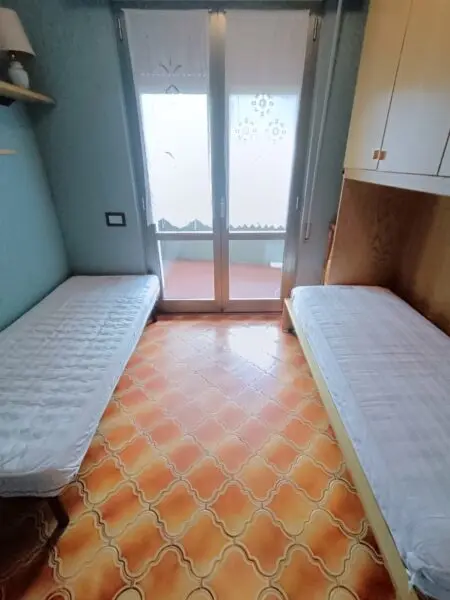 Monolocale via Ronchi, Massa