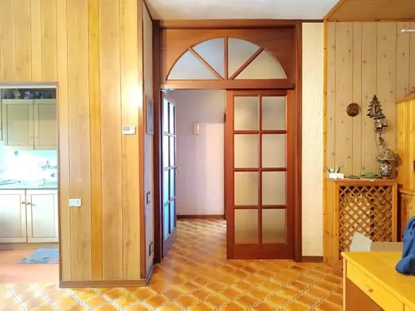 Monolocale via Ronchi, Massa
