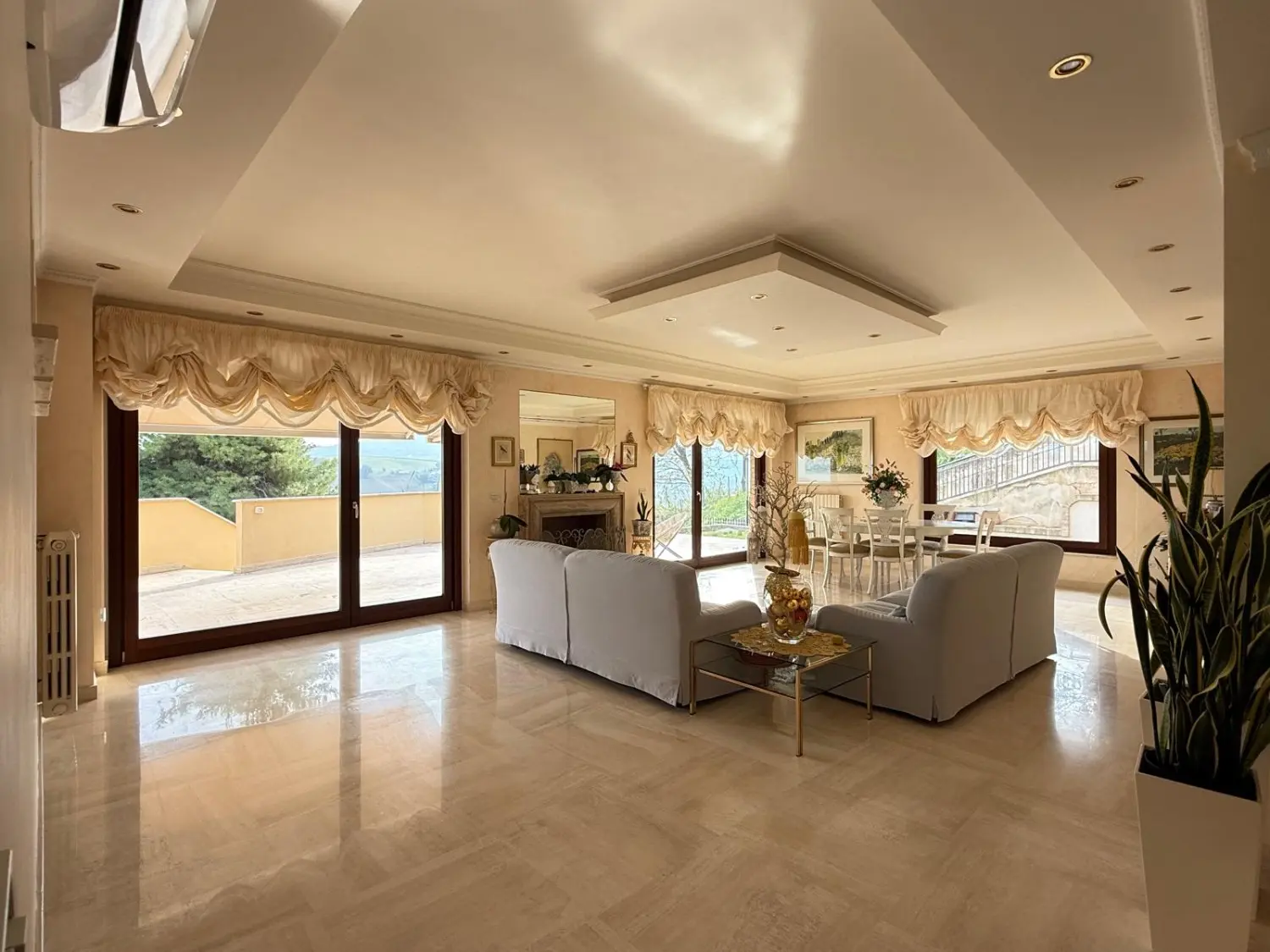Immagine per Villa in vendita a Atri via Delle Risaie 1