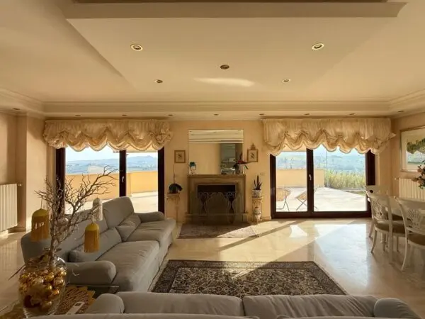 Villa via Delle Risaie 1, Atri