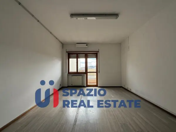Appartamento via Latina 7, Pescara