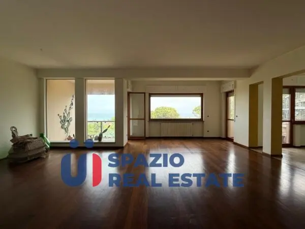Appartamento via Abetone 2, Montesilvano