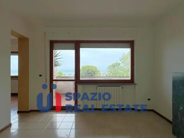 Appartamento via Abetone 2, Montesilvano