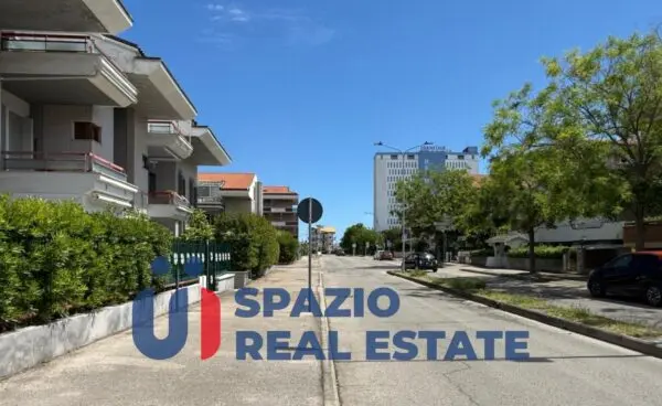 Appartamento via Genova 86, Silvi