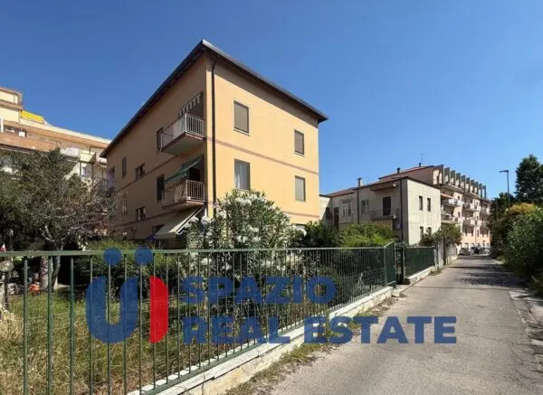 Appartamento via Francesco Caracciolo 5, Pescara