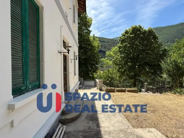 Casa Indipendente via Stazione 4, Bussi Sul Tirino