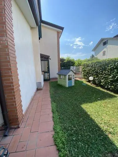 Terratetto via Ronzano, Sarzana