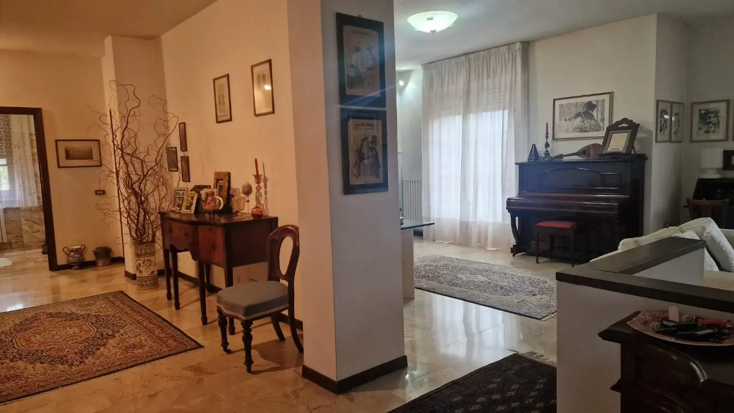 Immagine per Villa bifamiliare in vendita a Sarzana via Interna Sarzanello 252