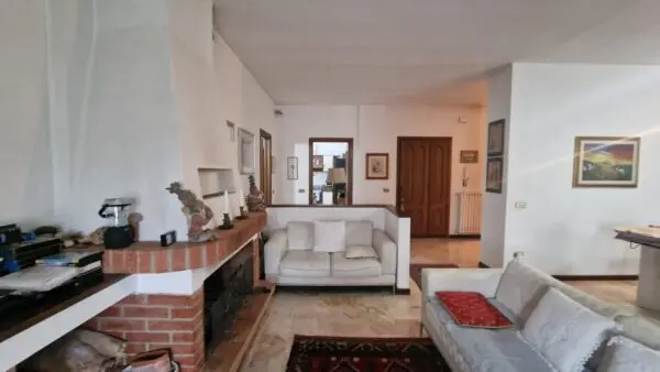 Villa Bifamiliare via Interna Sarzanello 252, Sarzana