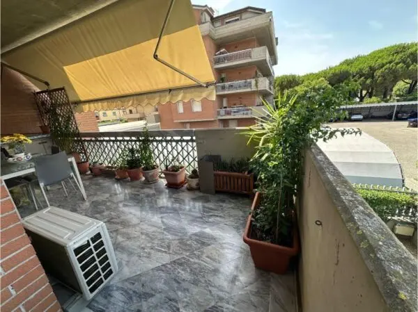 Monolocale via Felice Cavallotti, Carrara