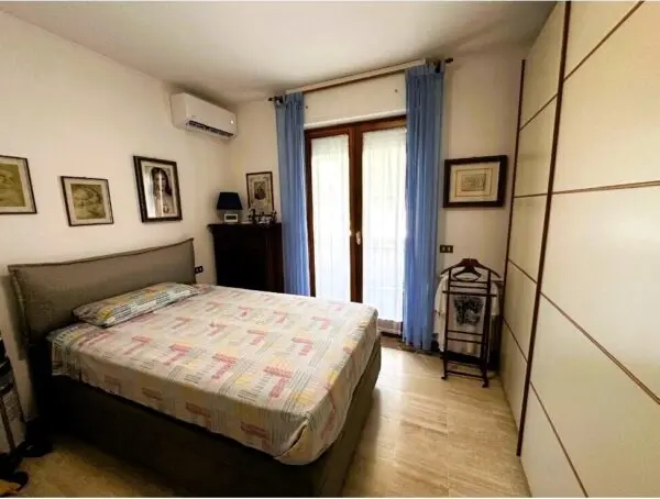 Monolocale via Felice Cavallotti, Carrara