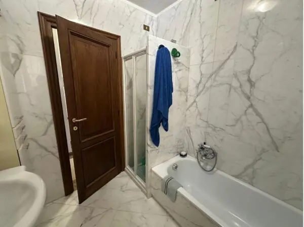 Monolocale via Felice Cavallotti, Carrara