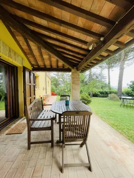 Villa via Chiaravallese, Osimo
