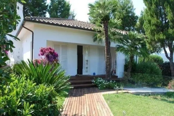 Villa via Ischia, Numana