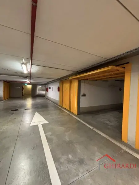 Garage via Emanuele Ferro, Sestri Ponente, Genova