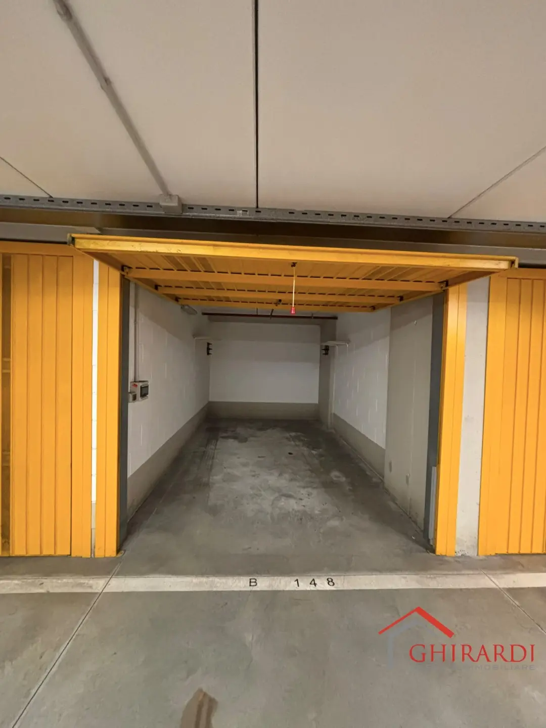 Immagine per Garage in vendita a Genova via Emanuele Ferro