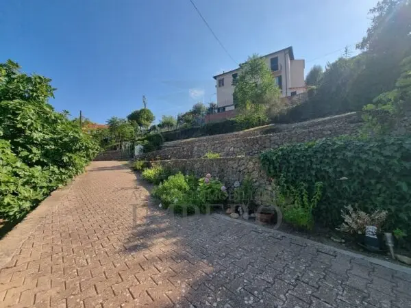 Villa Trifamiliare via Daffra 16, Ventimiglia