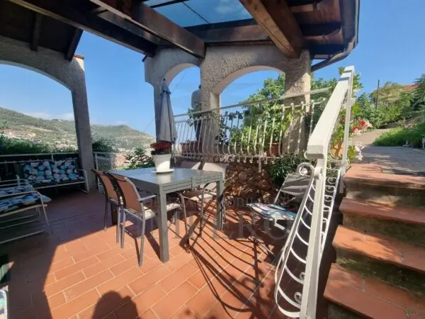 Villa Trifamiliare via Daffra 16, Ventimiglia