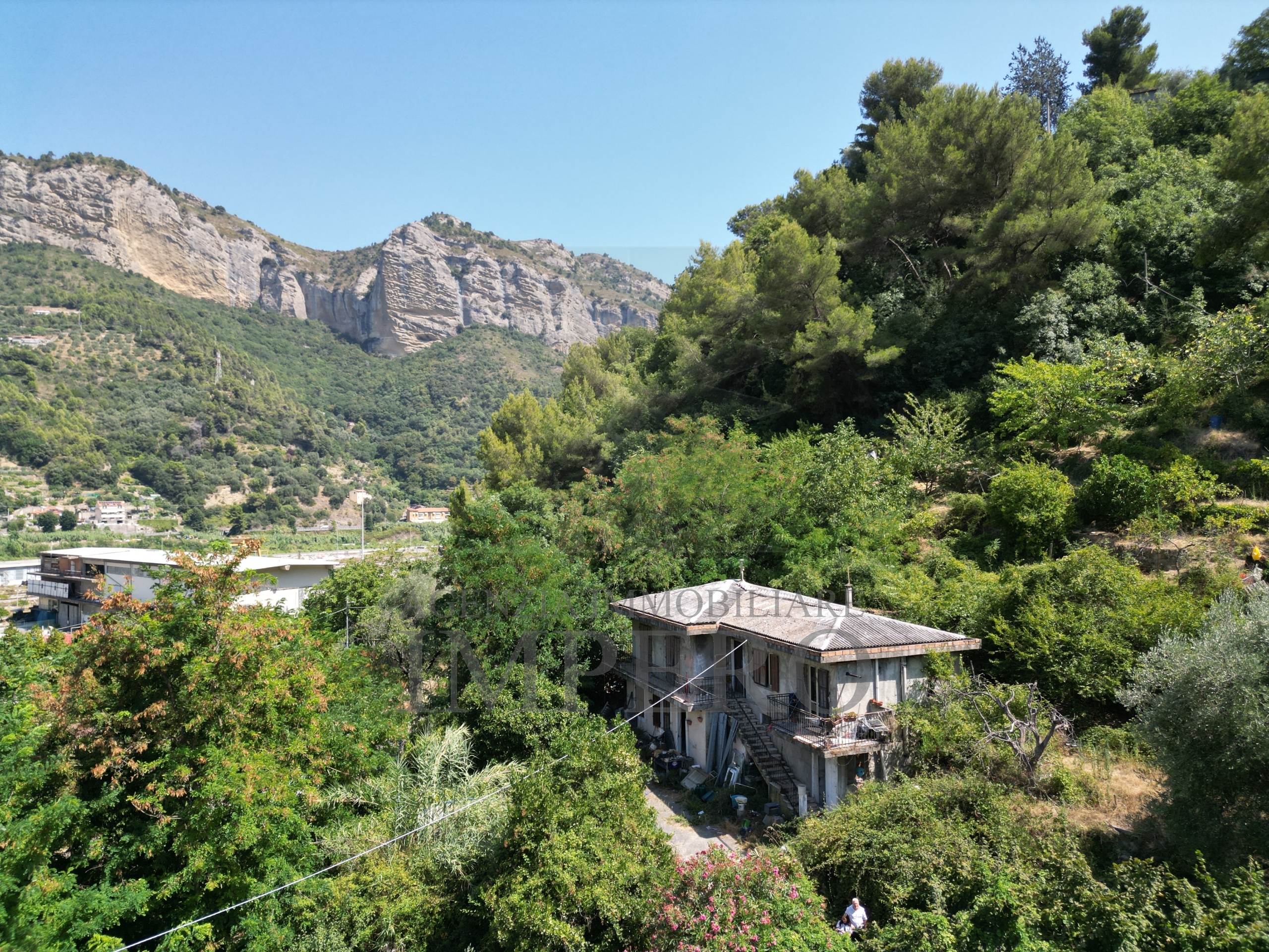 Immagine per Villa trifamiliare in vendita a Ventimiglia via Gallardi 219