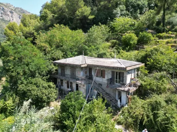 Villa Trifamiliare via Gallardi 219, Ventimiglia
