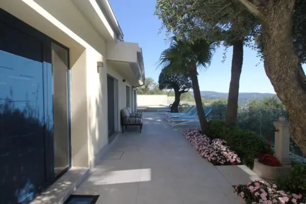 Villa via San Leonardo, Diano Marina