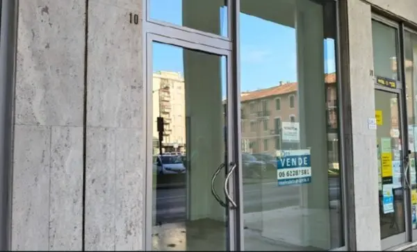 Negozio piazza Le Leonardo Da Vinci 10, Venezia