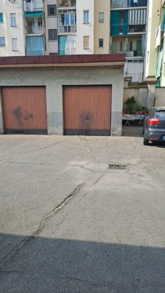 Box via Nigra, Torino