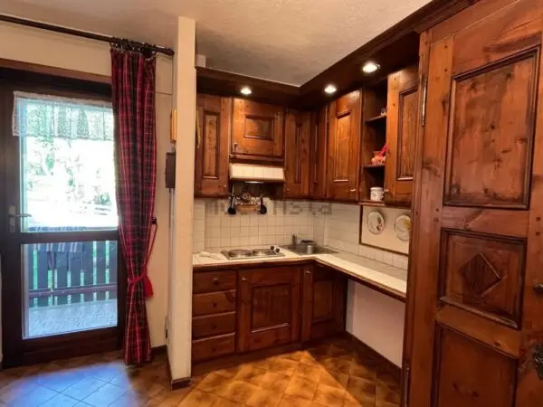 Appartamento via Montello, Bardonecchia