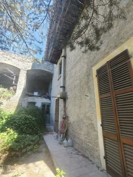 Palazzo via Montenero, Oulx