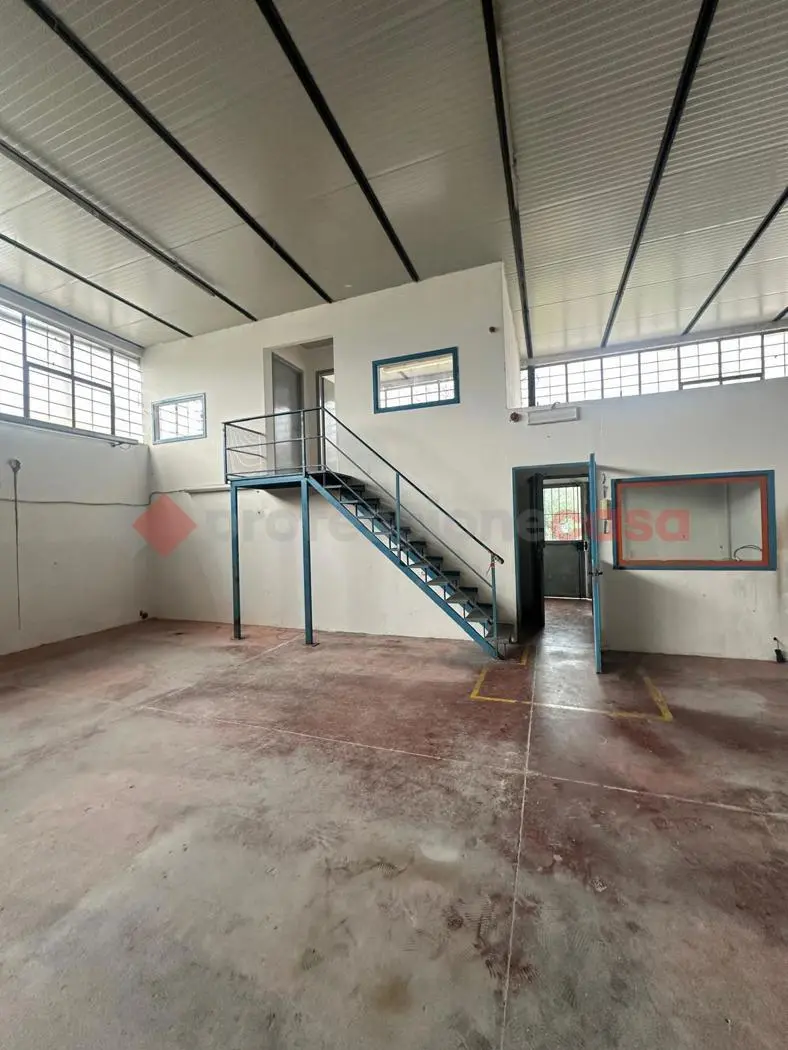 Immagine per Laboratorio in vendita a Subbiano via Subbiano Via Signorini