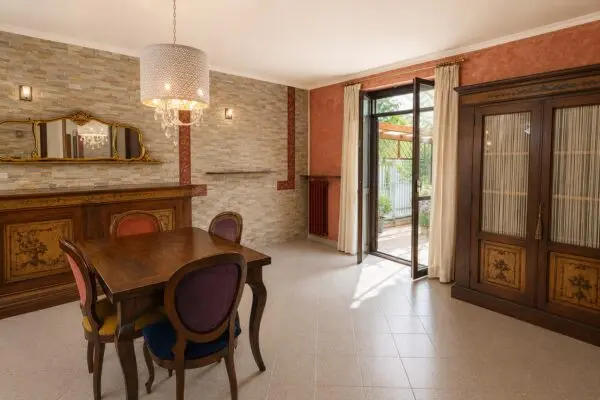 Villa via Vittorio Alfieri, San Gillio