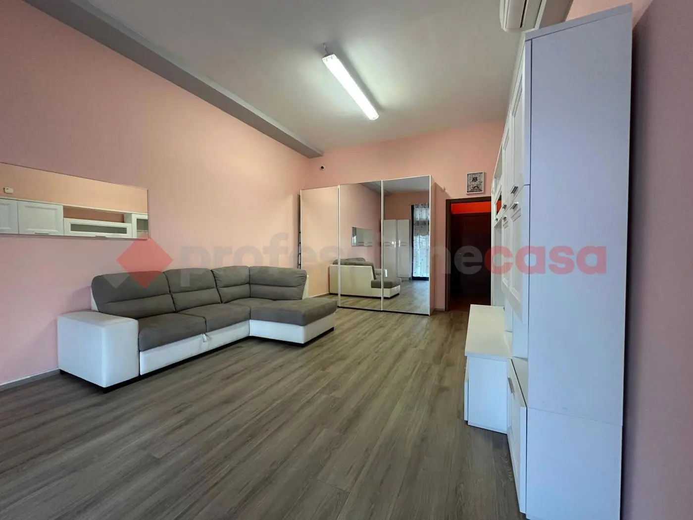 Immagine per Negozio in affitto a Arezzo via Largo I Maggio