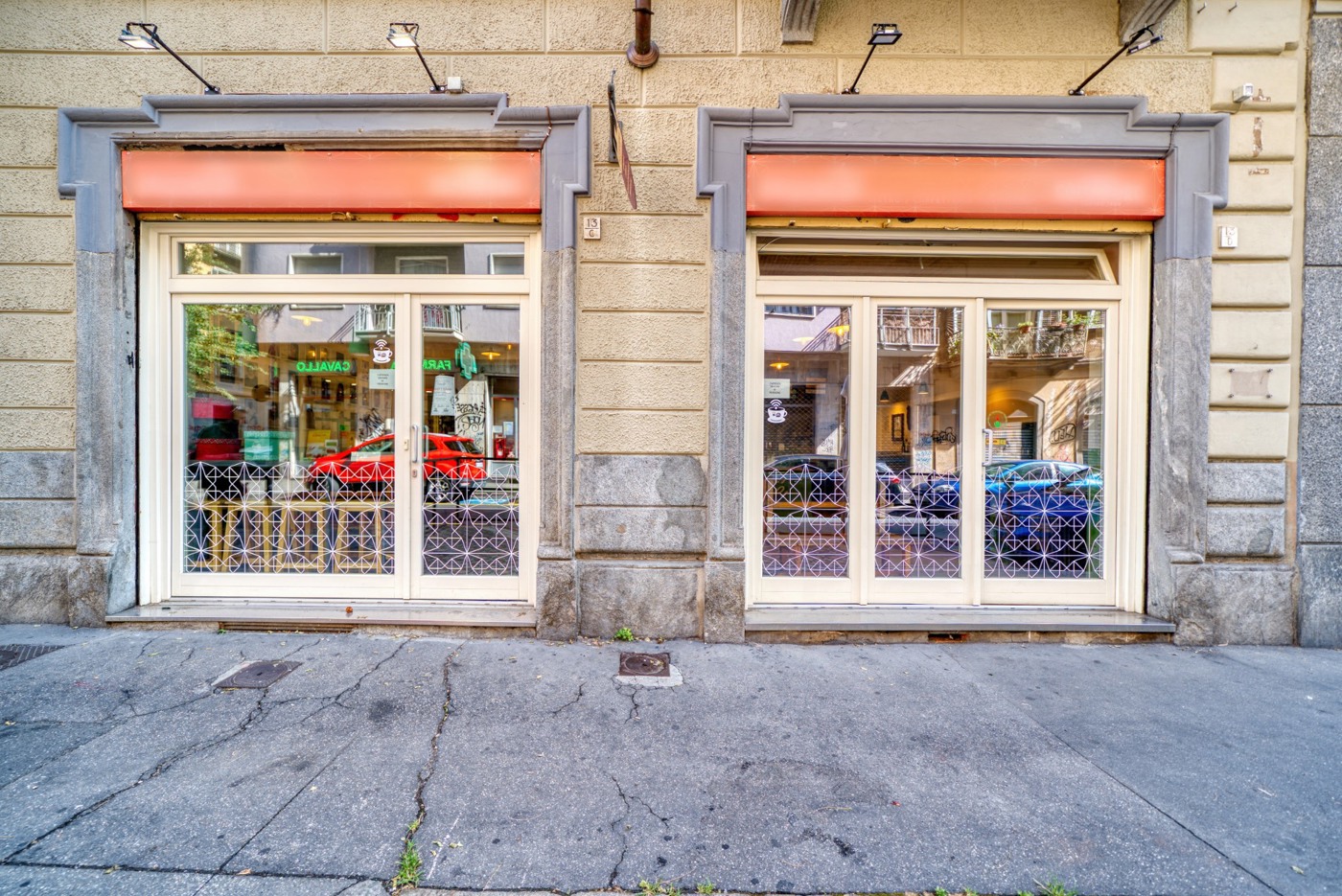 Immagine per Negozio in affitto a Torino via Berthollet 13c