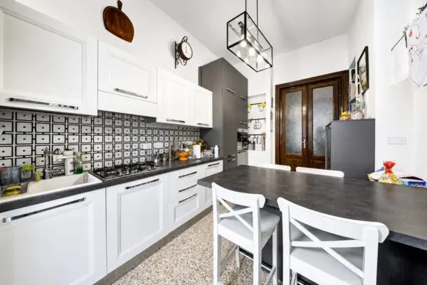 Appartamento via Rosta 28, Campidoglio, Torino