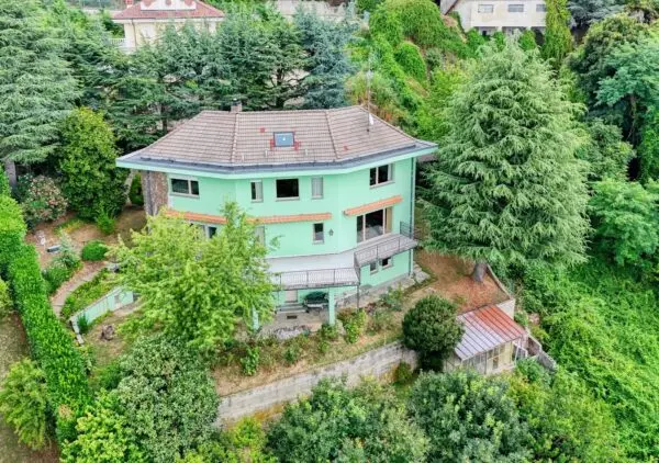 Villa strada Cunioli Alti 120, Moncalieri