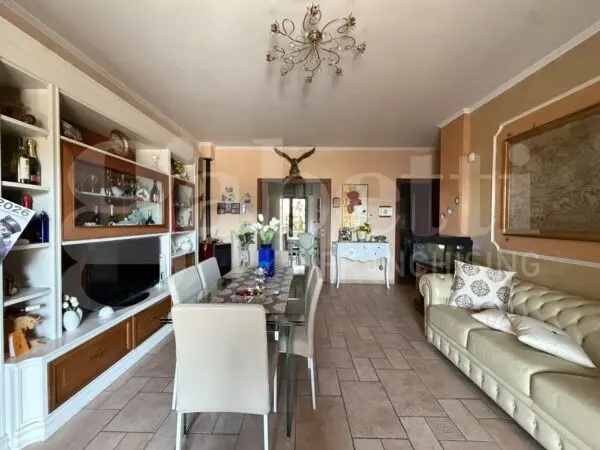 Villa via Candela, Cerignola