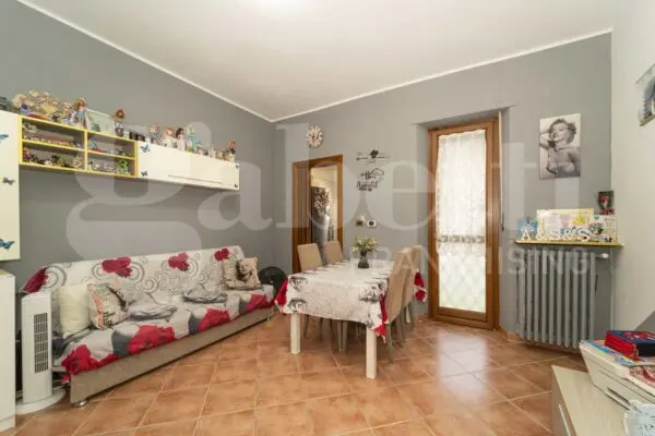 Appartamento via Capra 10, Rivoli